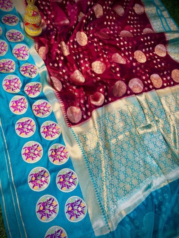 Katan Silk Saree with Jakat Embroidery - Vastra ShringarSAREEVastra ShringarVastra ShringarKatan Silk Saree with Jakat Embroidery