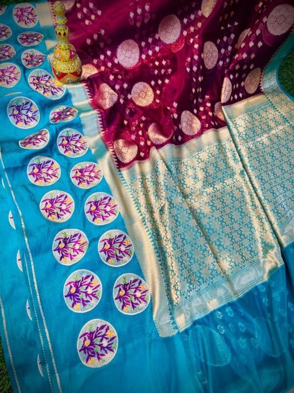 Katan Silk Saree with Jakat Embroidery - Vastra ShringarSAREEVastra ShringarVastra ShringarKatan Silk Saree with Jakat Embroidery