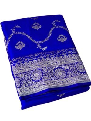 Katan Silk Saree with Silver Zari - Vastra ShringarSAREEVastra ShringarVastra ShringarVS215Katan Silk Saree with Silver Zari