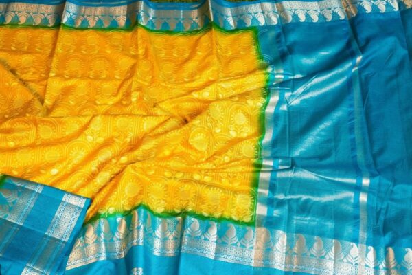 Kota Silk Kashmiri Embroidered Saree - Vastra ShringarSAREEVastra ShringarVastra ShringarVS178Kota Silk Kashmiri Embroidered Saree