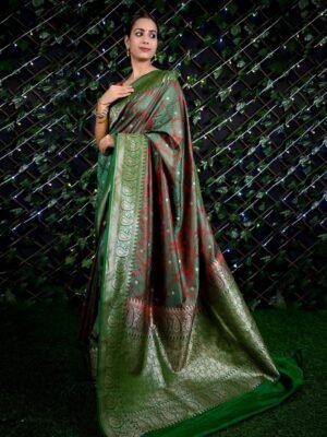 Pattu Silk Saree with Graceful Motifs - Vastra ShringarSAREEVastra ShringarVastra ShringarPattu Silk Saree with Graceful Motifs
