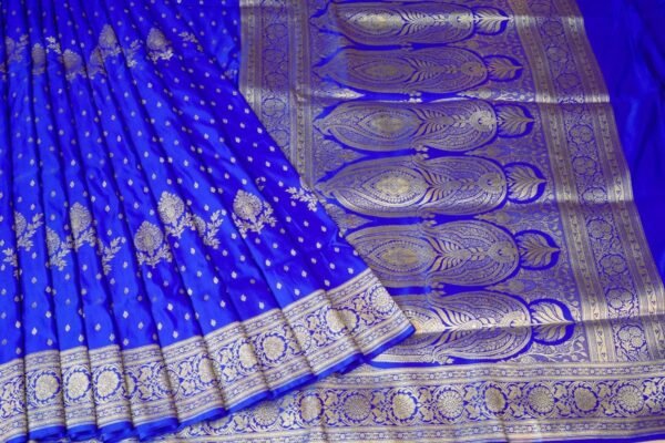 Semi Katan Silk Saree with Zari Booties - Vastra ShringarSAREEVastra ShringarVastra ShringarVS216Semi Katan Silk Saree with Zari Booties